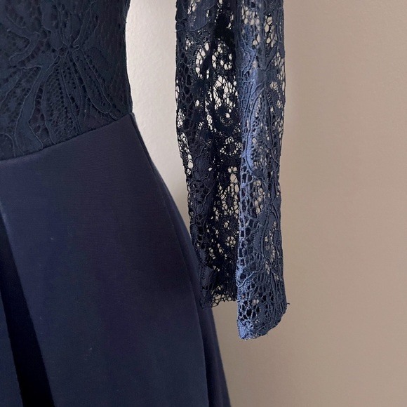 FRANCESCA’S navy blue lace mini dress size M - Picture 6 of 16